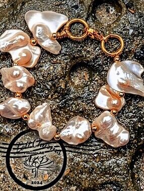 Natural Baroque Keshi Petal Free Form White Pearls In Gold Bracelet